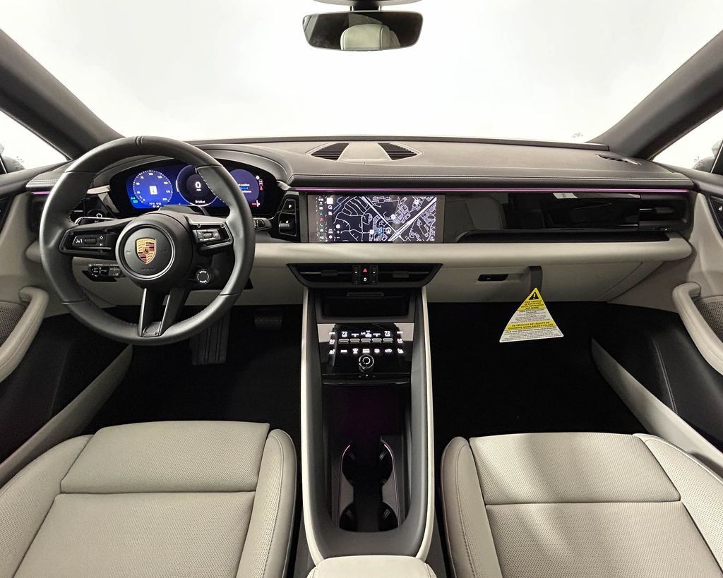 New 2026 Porsche Macan 4 Electric AWD/4WD image 13