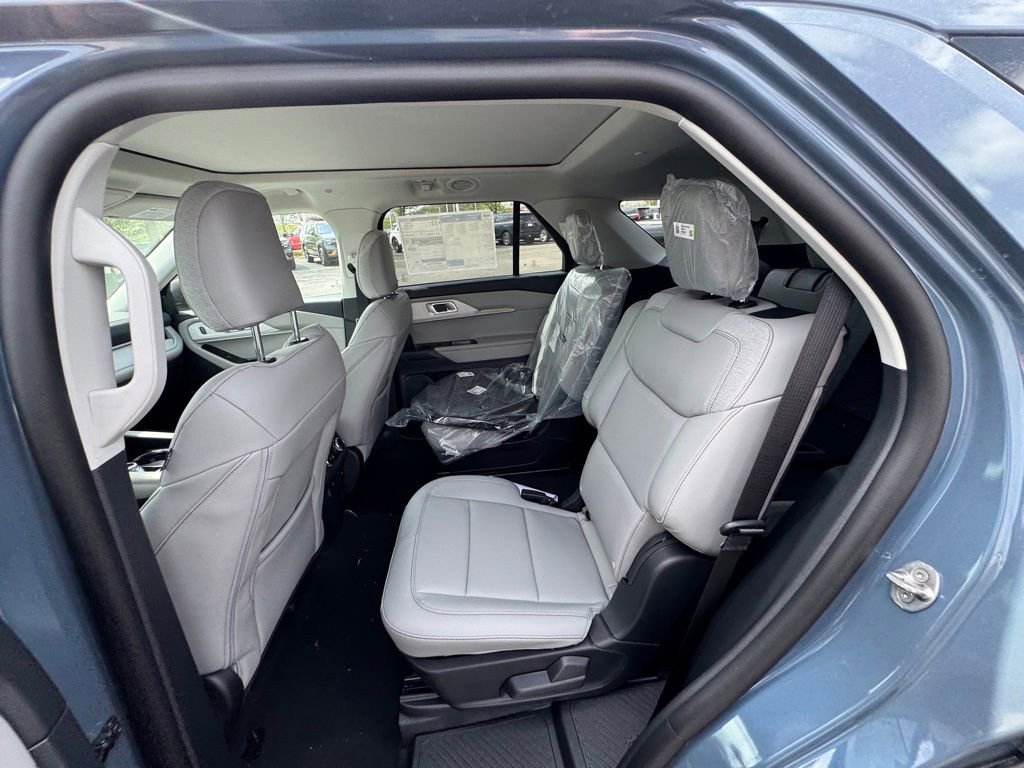 New 2026 Ford Explorer Active AWD/4WD image 11
