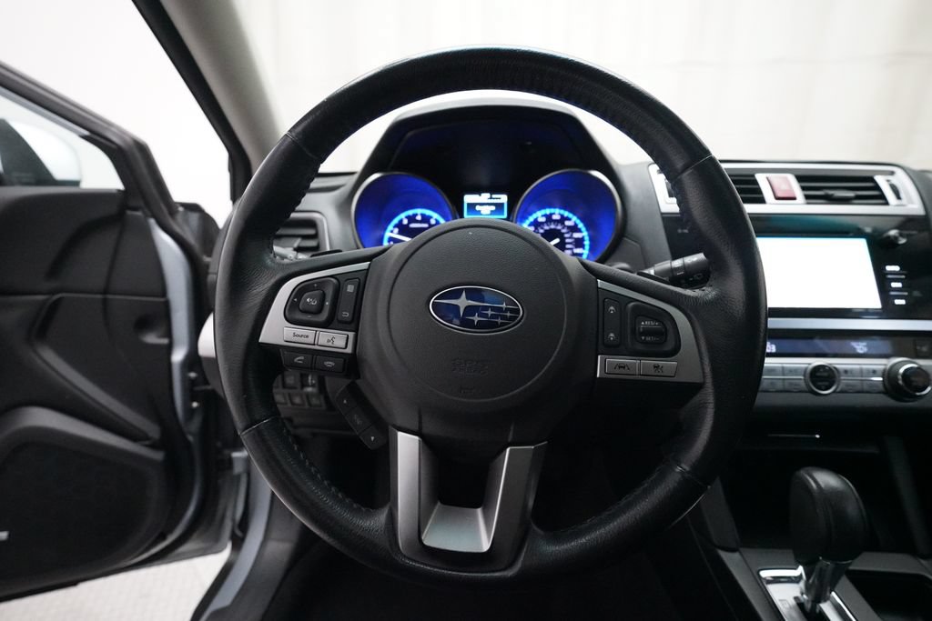 Used 2017 Subaru Outback 2.5i Limited AWD/4WD image 4