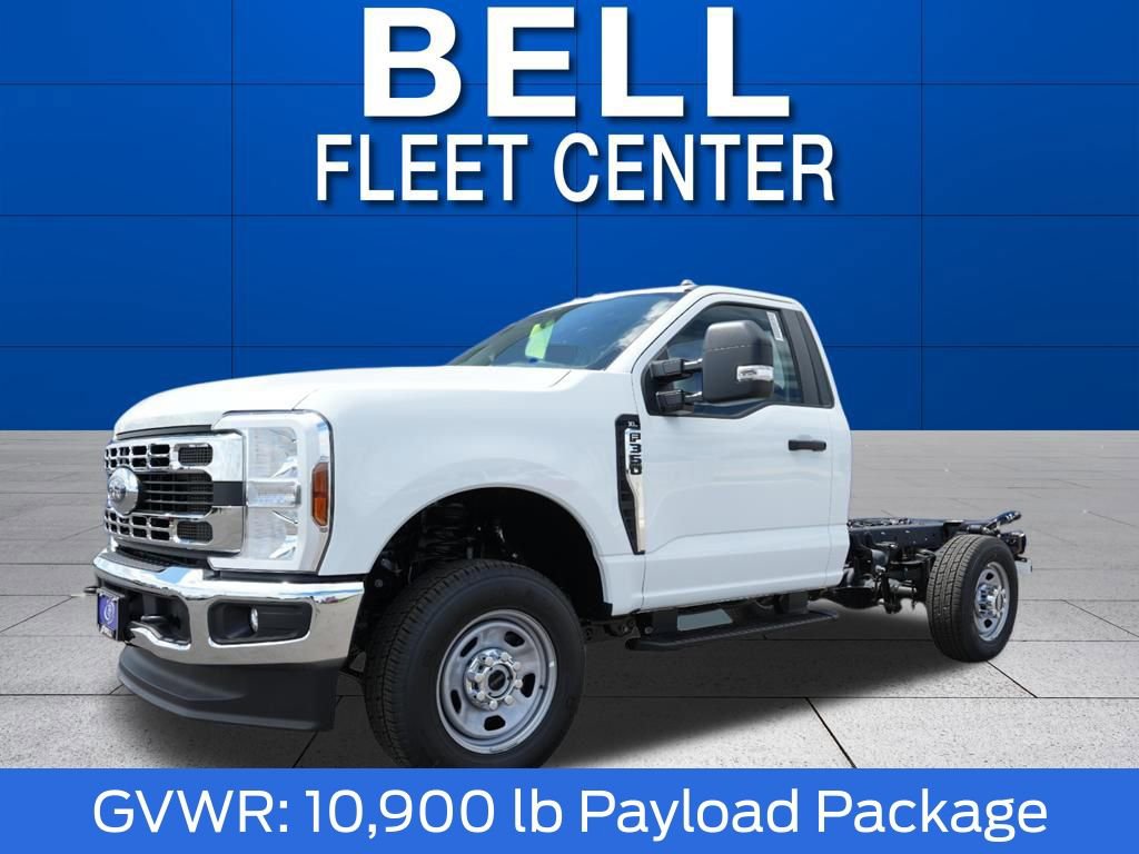 New 2025 Ford F350 XL w/ XL Chrome Package video 3