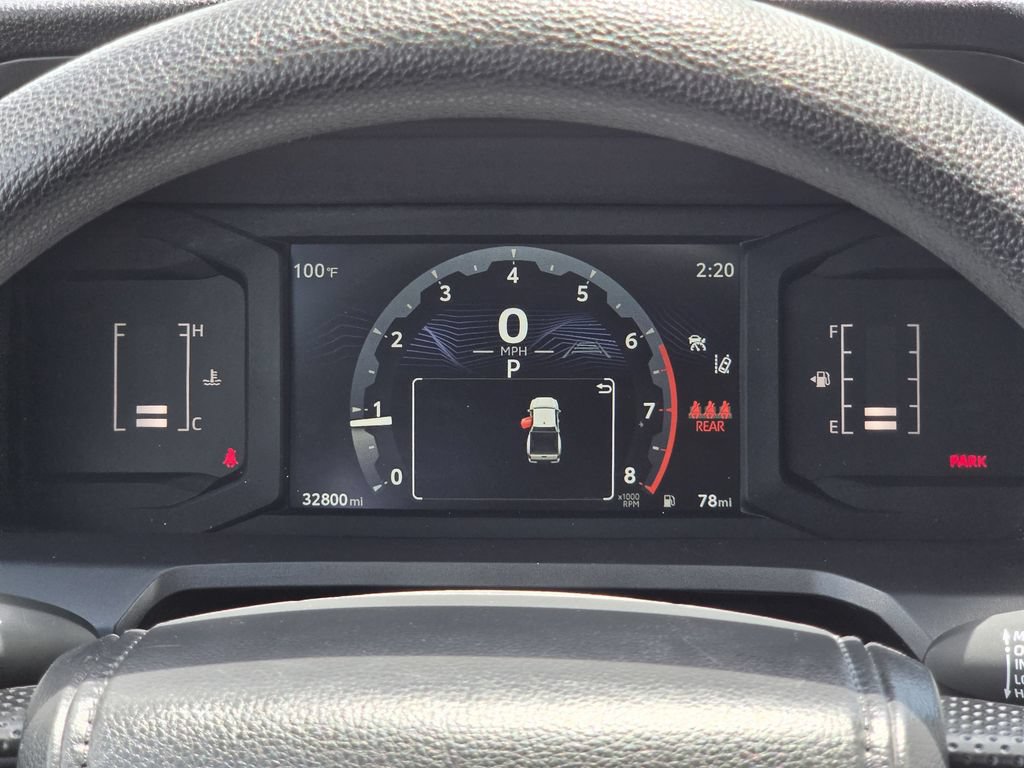 Used 2025 Toyota Tacoma SR5 AWD/4WD image 15