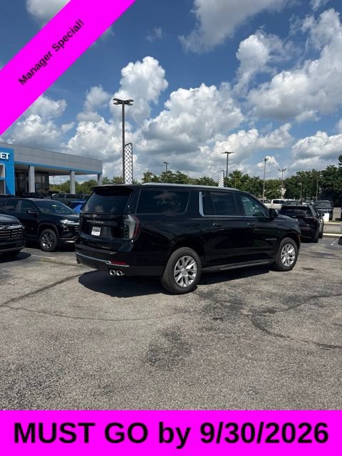 Used 2025 Chevrolet Suburban Premier w/ Sun And Tow Package AWD/4WD image 5