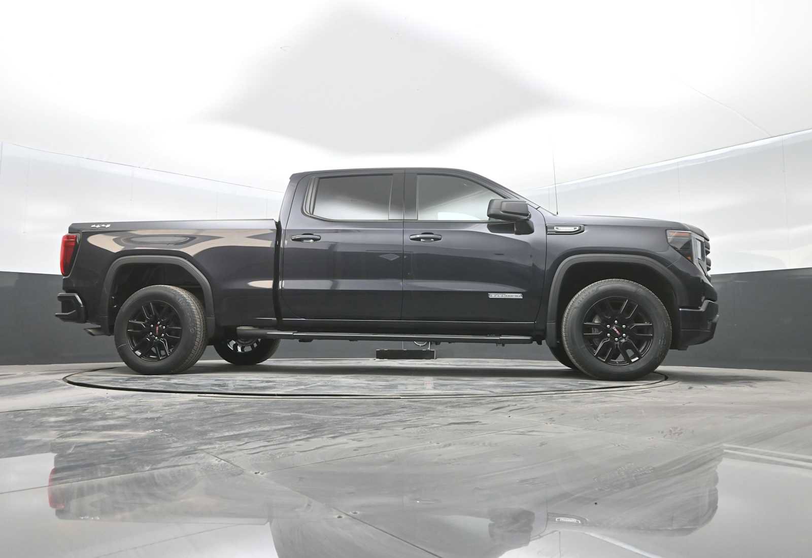 New 2025 GMC Sierra 1500 Elevation w/ LPO, Elevation Black Package image 30