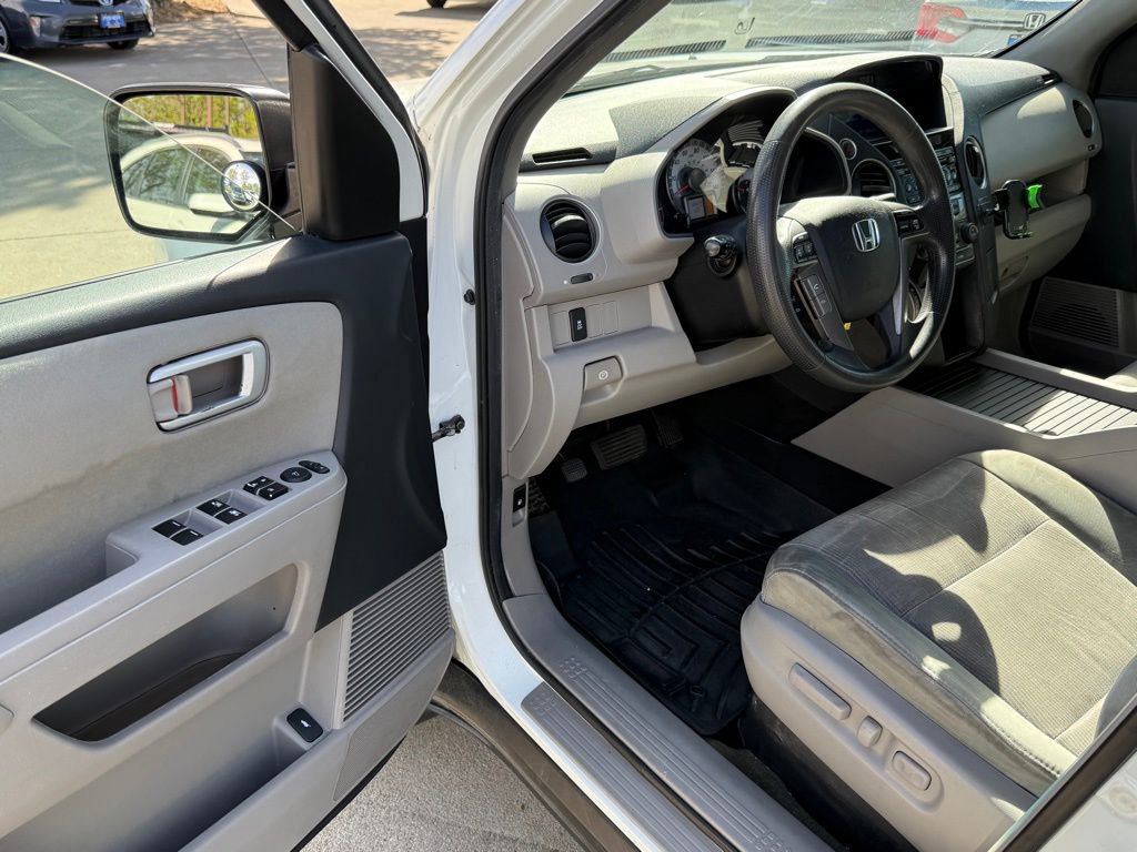 Used 2014 Honda Pilot EX image 10