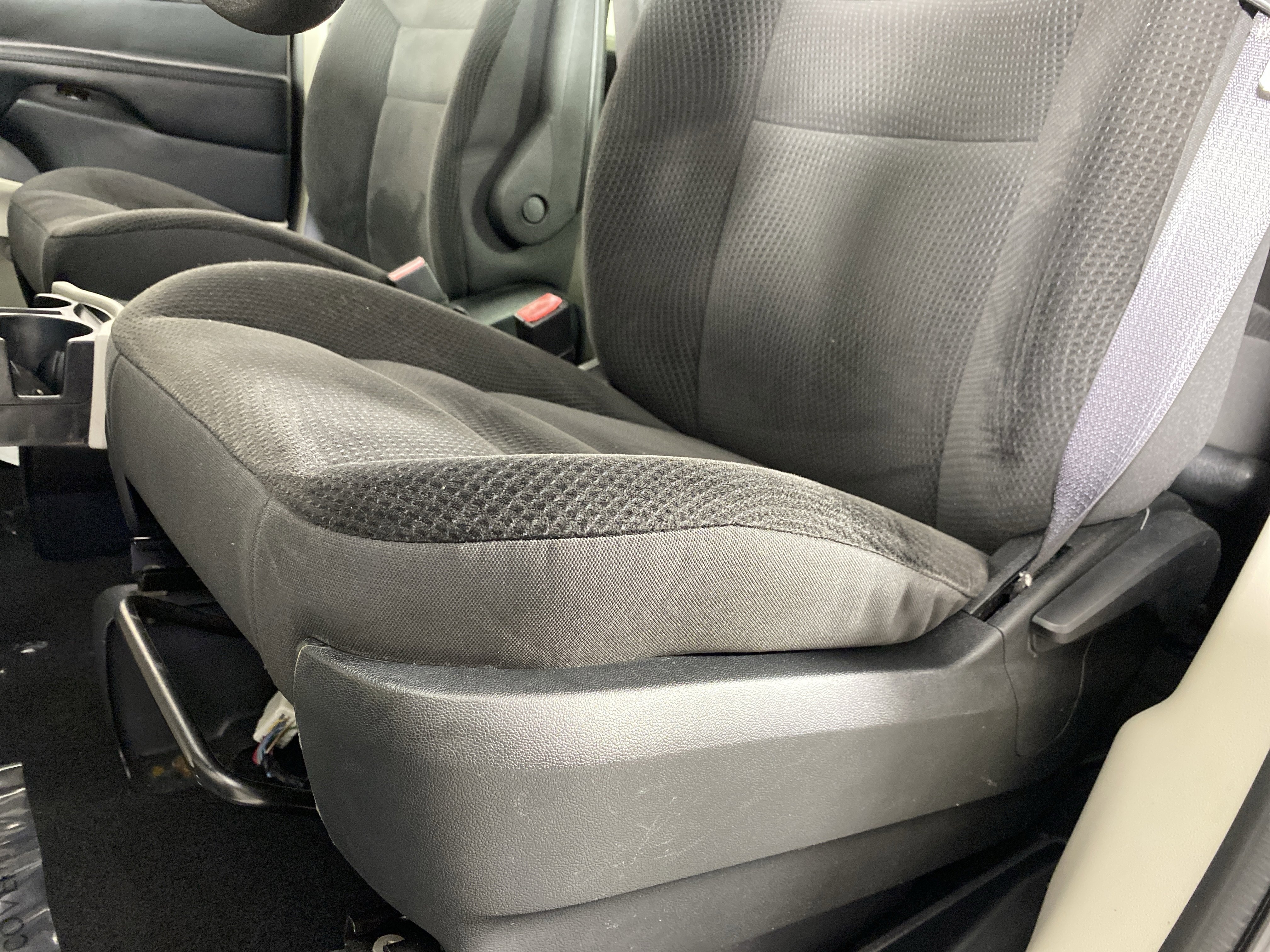 Used 2018 Dodge Grand Caravan SE w/ UConnect Hands-Free Group FWD image 16