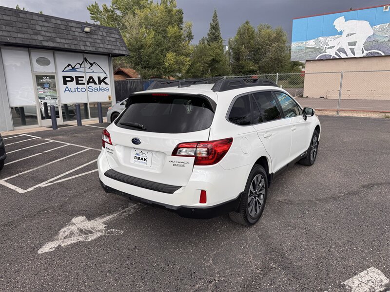 Used 2017 Subaru Outback 2.5i Limited AWD/4WD image 7
