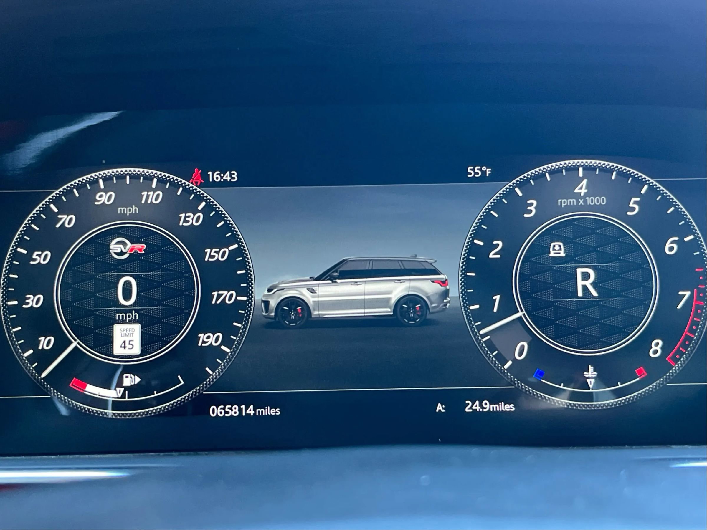 Used 2022 Land Rover Range Rover Sport SVR image 22