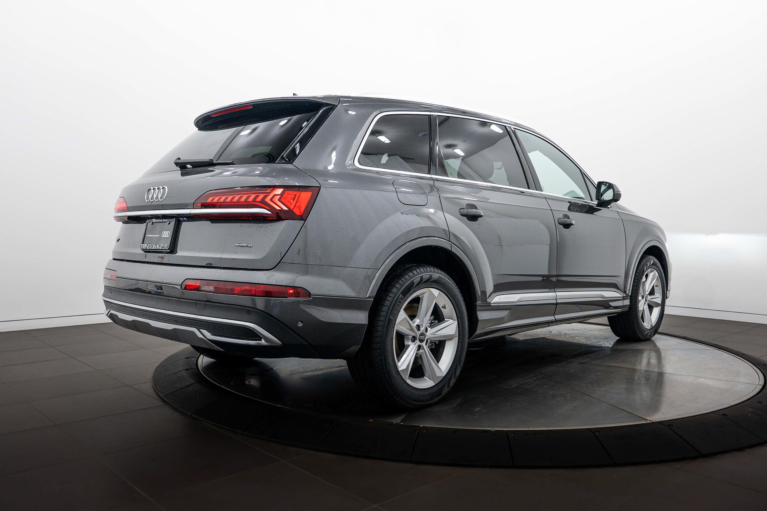 Used 2023 Audi Q7 2.0T Premium Plus w/ Premium Plus Package AWD/4WD image 4