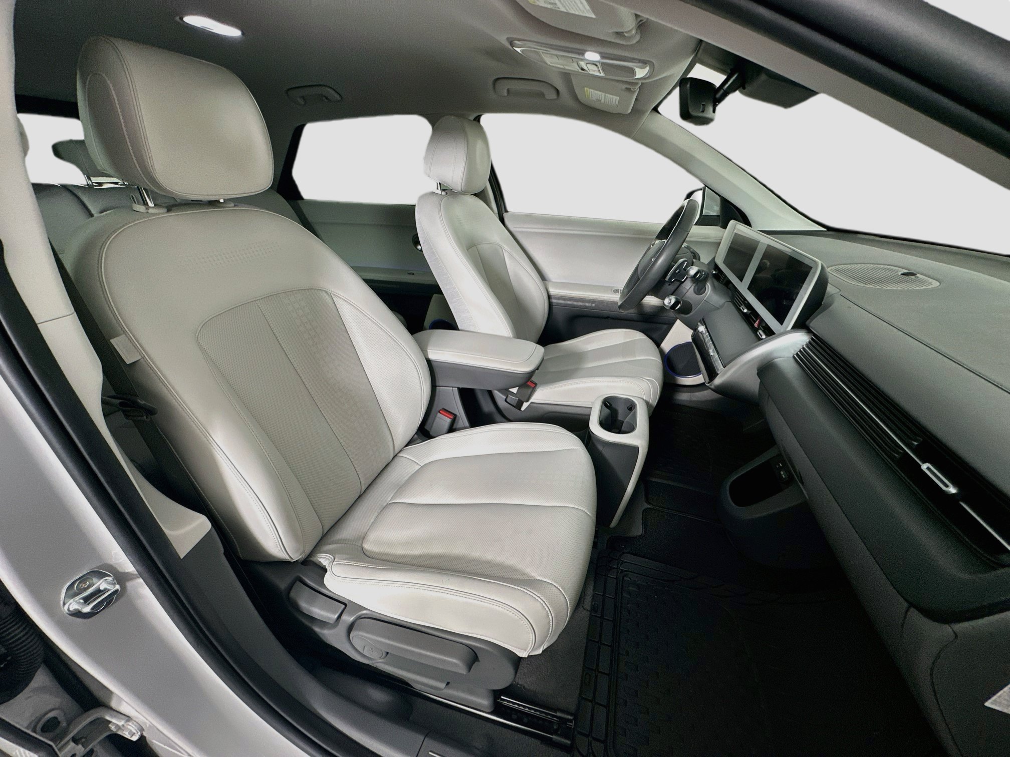 Used 2022 Hyundai Ioniq 5 SEL RWD image 32