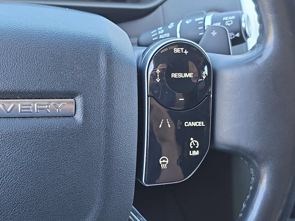 Used 2020 Land Rover Discovery HSE AWD/4WD image 23