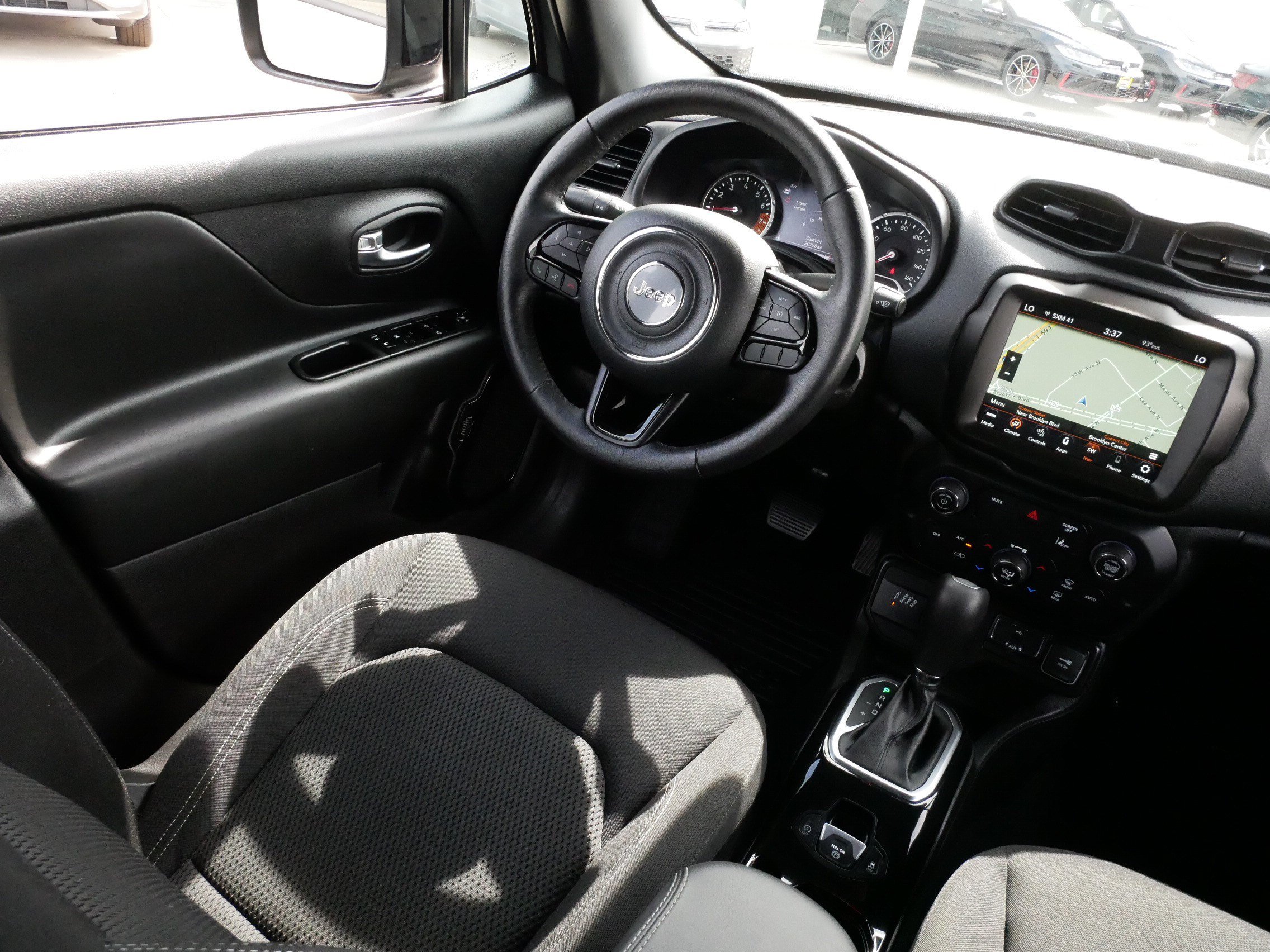 Used 2022 Jeep Renegade Altitude w/ Convenience Group AWD/4WD image 9