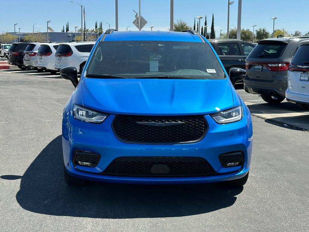 New 2026 Chrysler Pacifica Select FWD image 10
