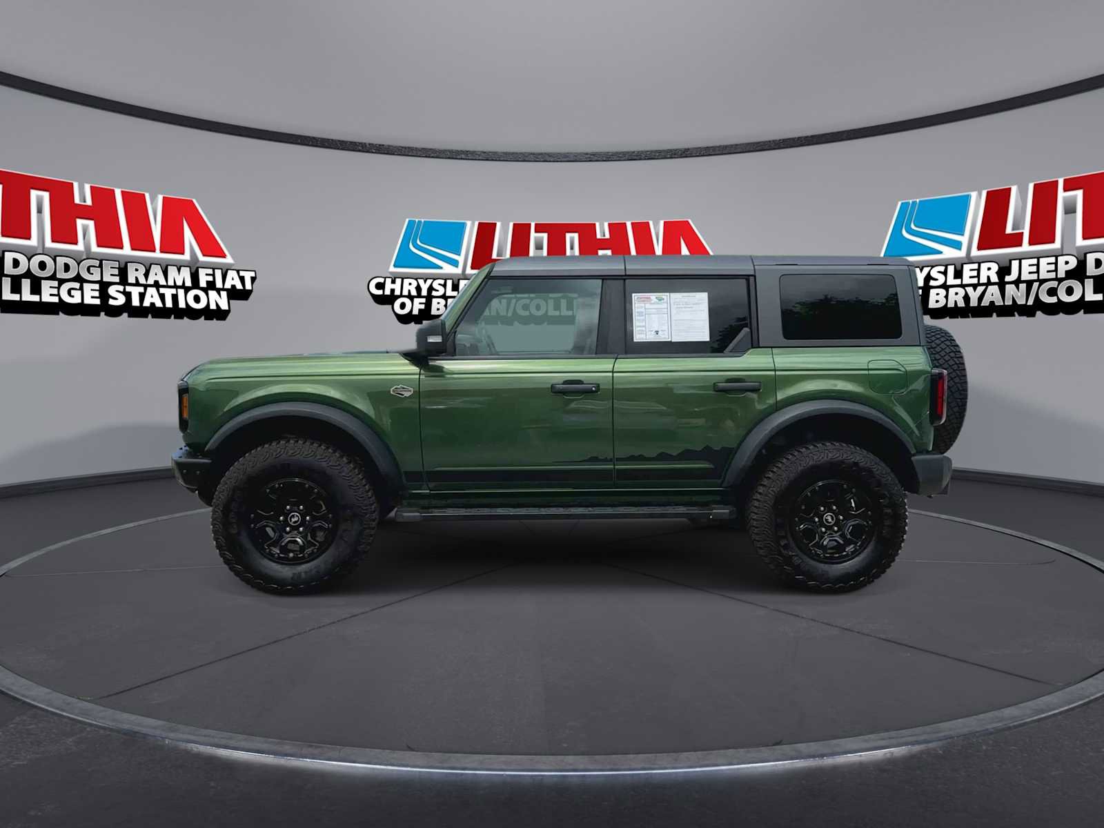 Used 2022 Ford Bronco Wildtrak AWD/4WD image 5