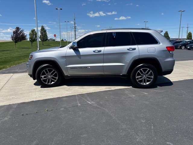 Used 2017 Jeep Grand Cherokee Limited w/ Luxury Group II AWD/4WD image 6