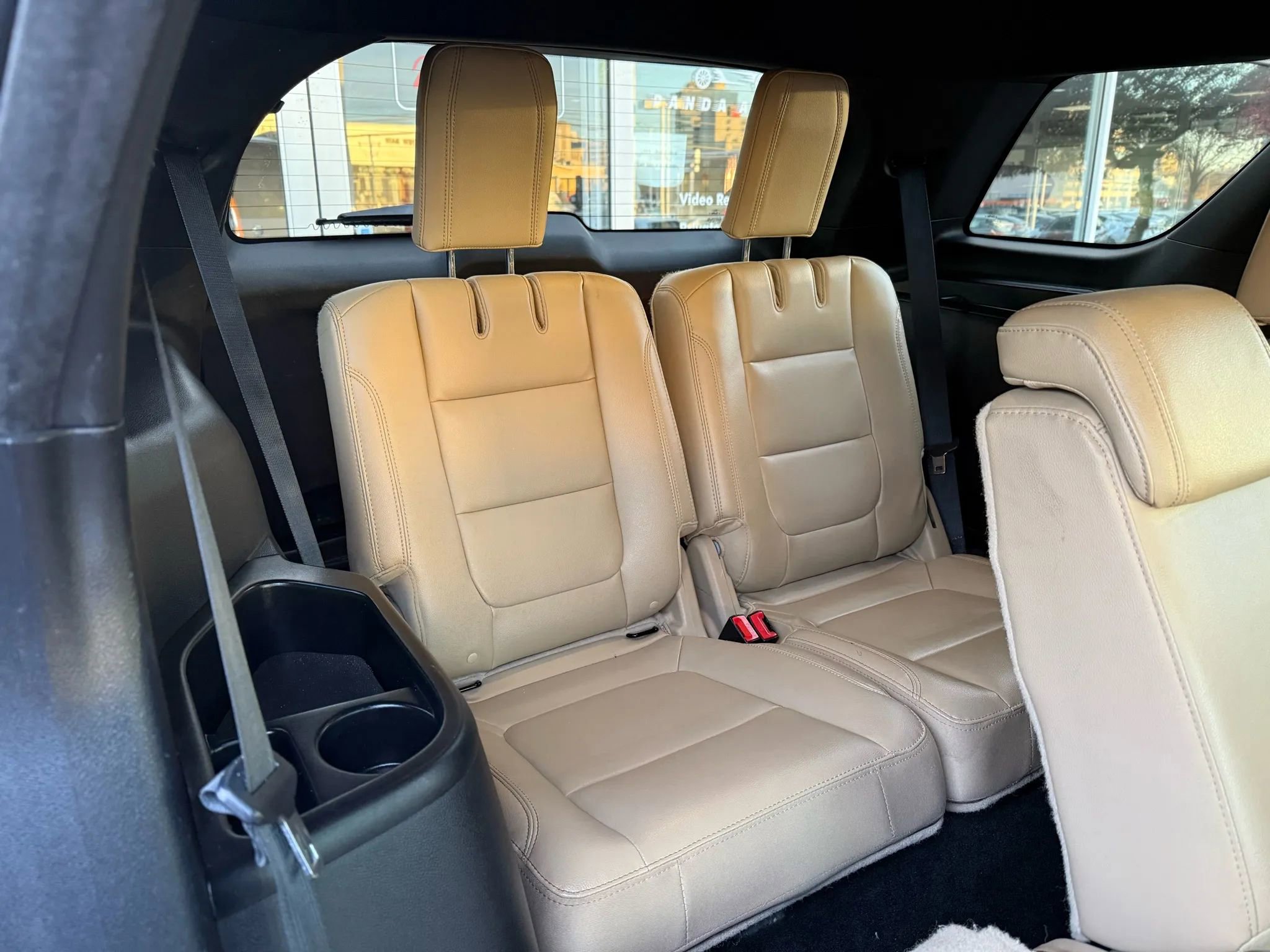 Used 2016 Ford Explorer XLT w/ Equipment Group 202A image 36