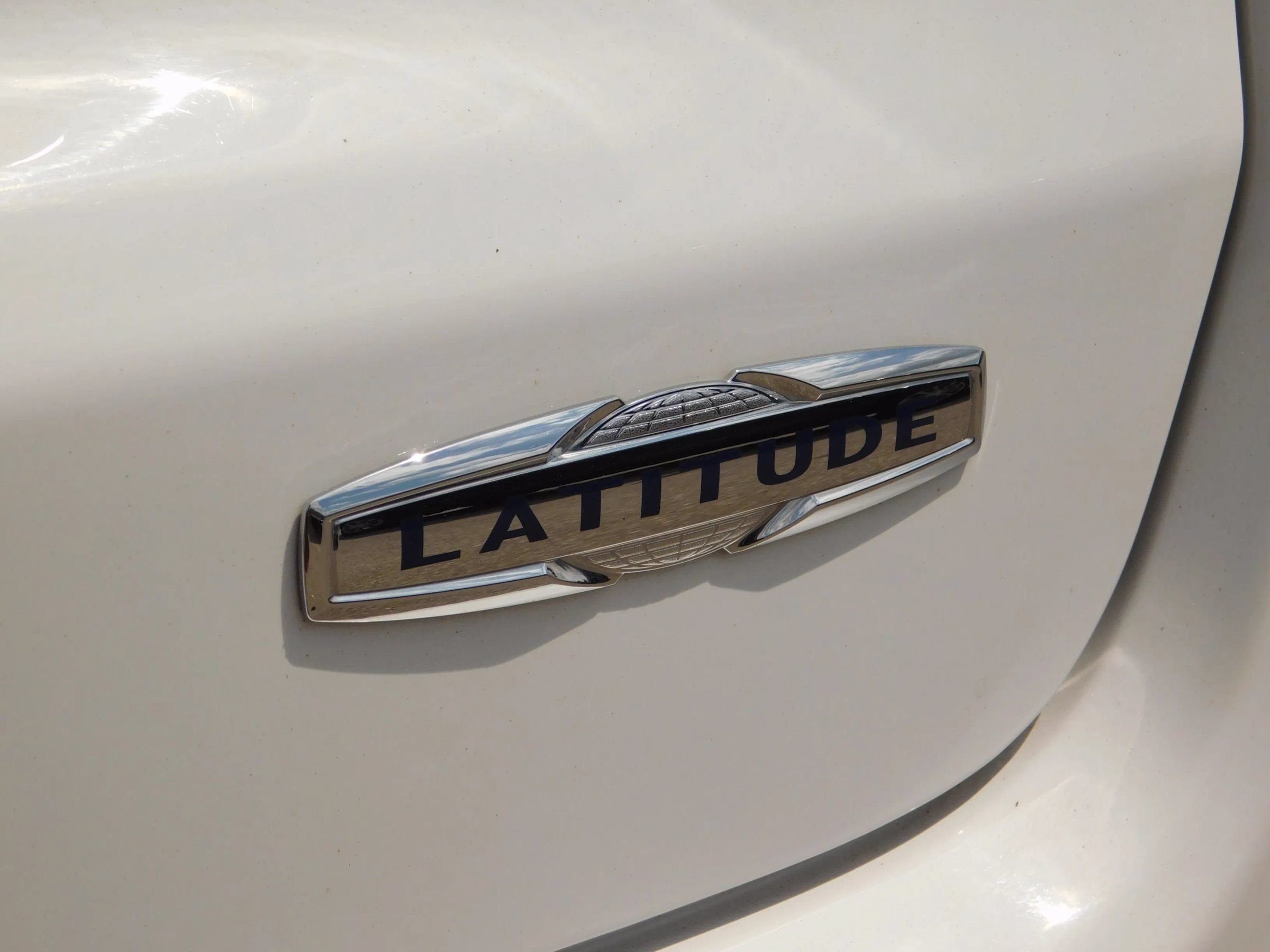 Used 2024 Jeep Compass Latitude AWD/4WD image 9