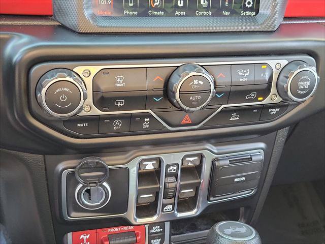 Certified 2022 Jeep Wrangler Unlimited Rubicon AWD/4WD image 17