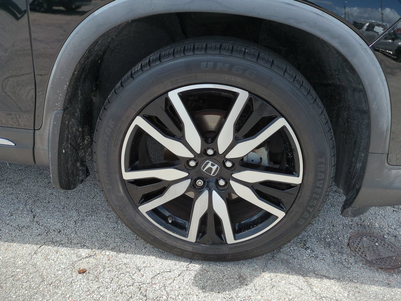 Used 2020 Honda Pilot Touring image 11