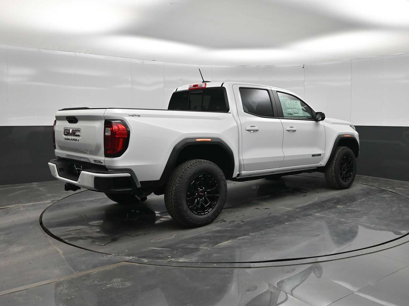 New 2026 GMC Canyon Elevation AWD/4WD image 7