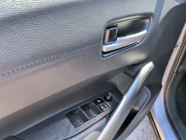 Certified 2025 Toyota Corolla Cross XLE FWD image 11