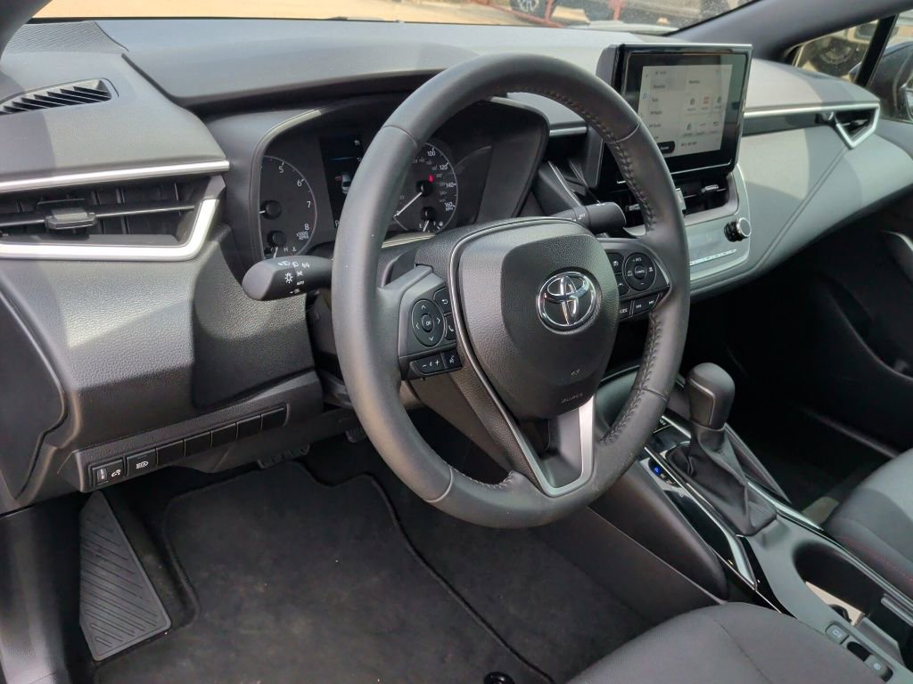 Used 2025 Toyota Corolla SE FWD image 14