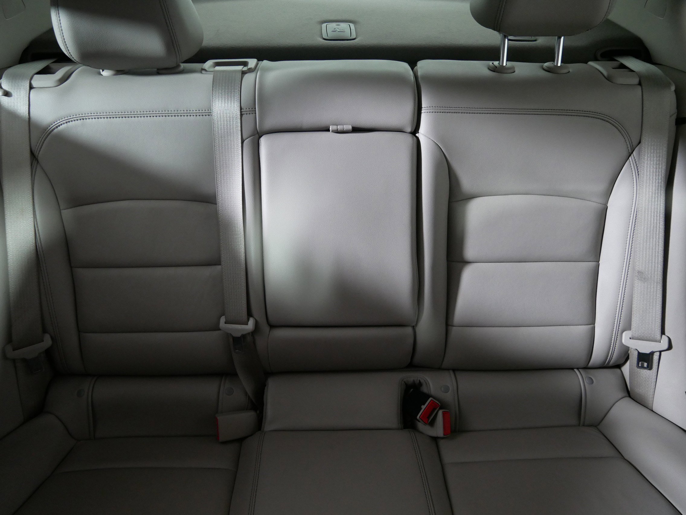 Used 2018 Chevrolet Cruze Premier image 13