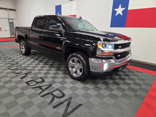 Used 2018 Chevrolet Silverado 1500 LT w/ LT Eassist Package AWD/4WD image 24