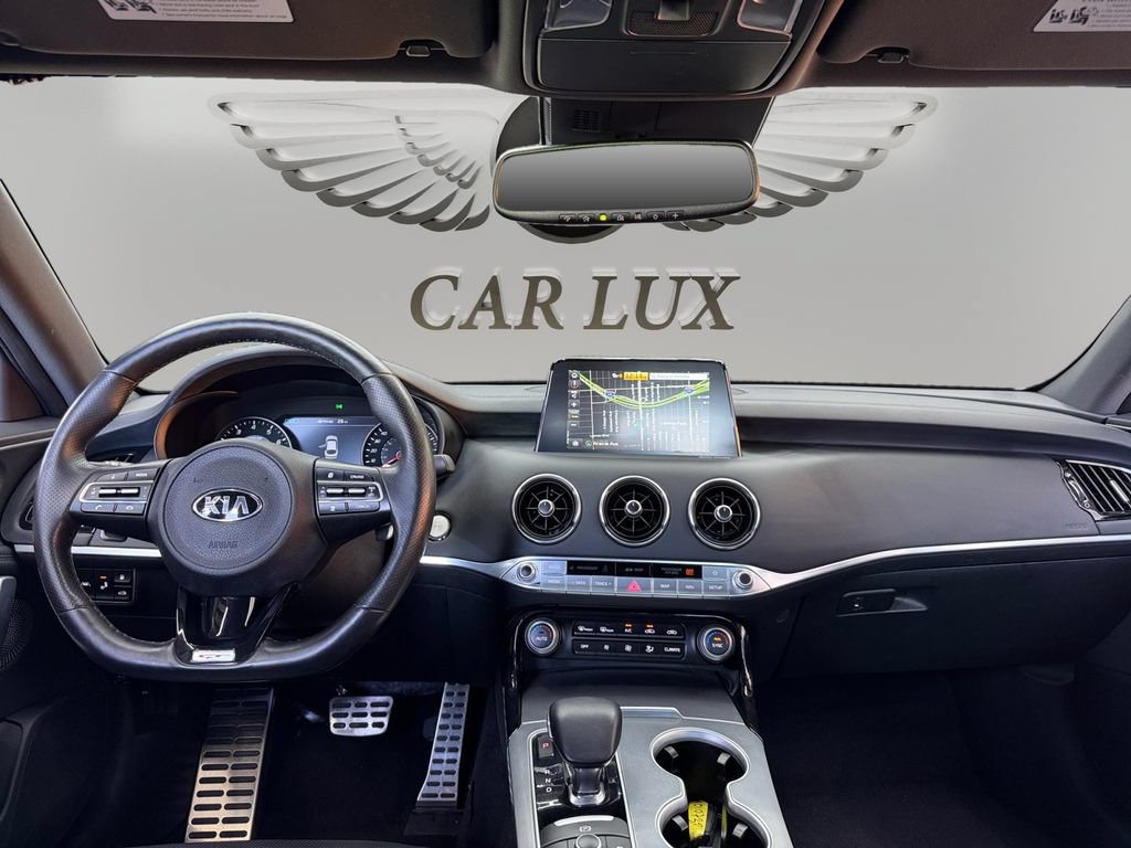 Used 2018 Kia Stinger GT2 AWD/4WD image 11