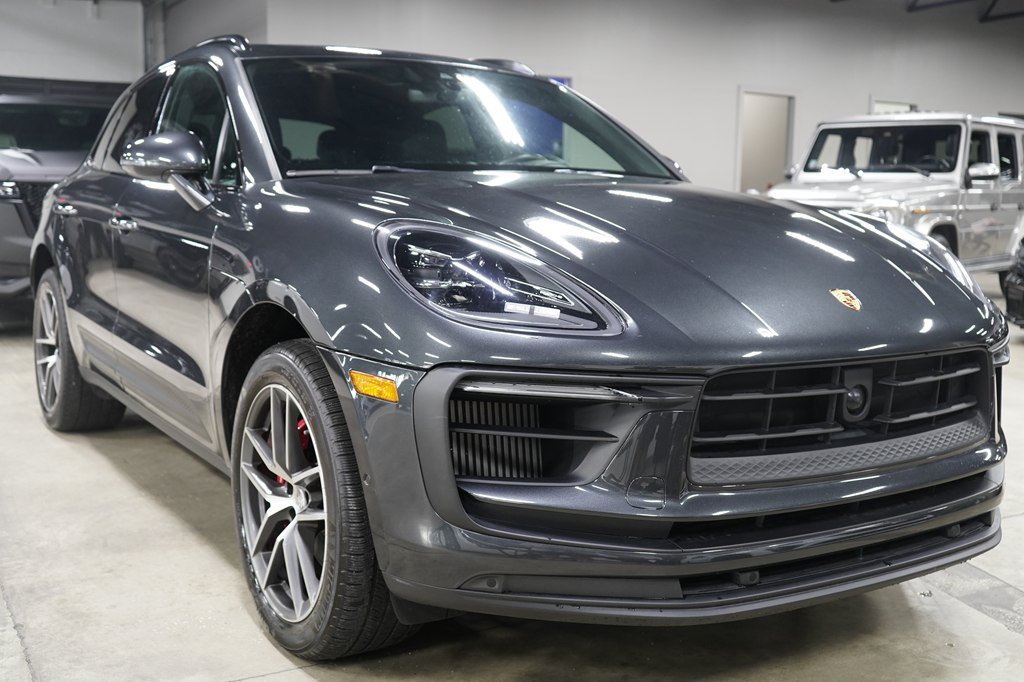Used 2023 Porsche Macan S AWD/4WD image 7