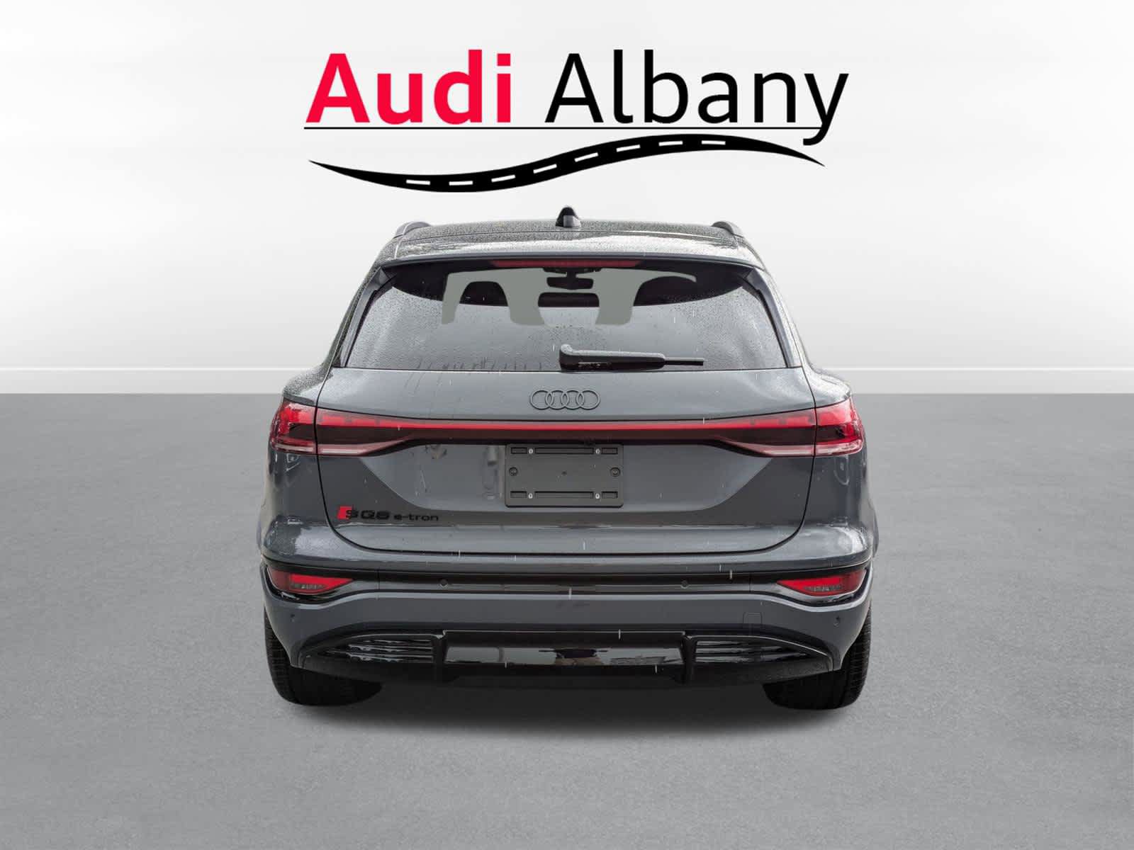 New 2027 Audi SQ6 e-tron Premium Plus AWD/4WD image 4
