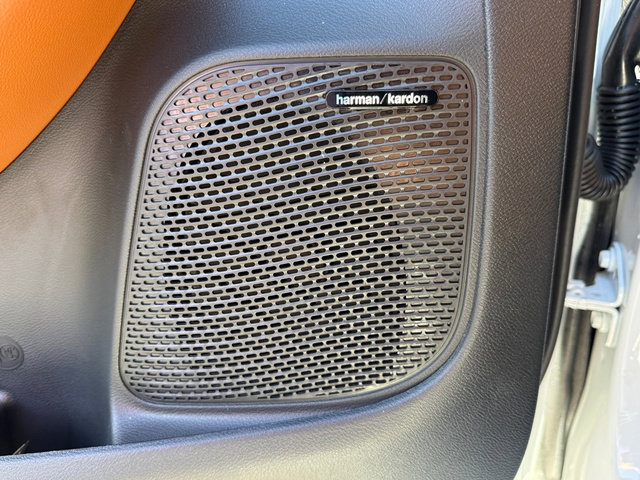 New 2026 Chrysler Pacifica Pinnacle image 15