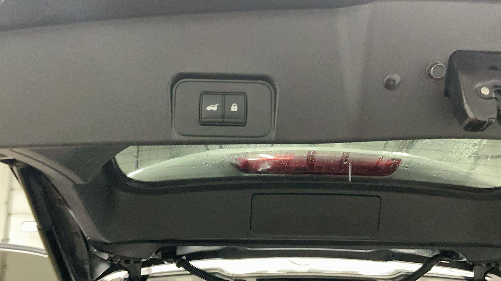 Used 2023 Nissan Rogue SV w/ SV Premium B Package image 15