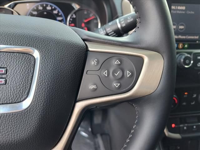 Used 2022 GMC Terrain Denali w/ Denali Premium Package AWD/4WD image 17