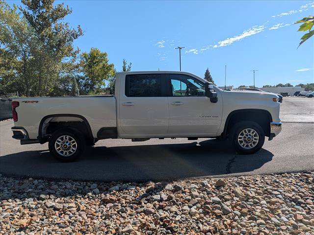 Used 2024 Chevrolet Silverado 2500 LT w/ Convenience Package AWD/4WD image 6