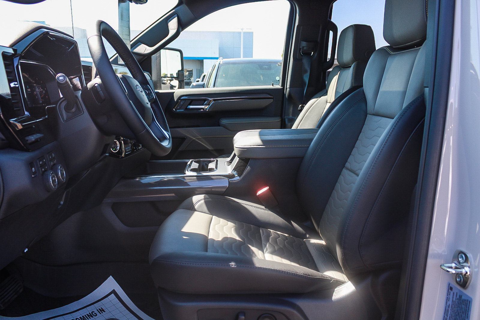 New 2026 Chevrolet Silverado 2500 ZR2 w/ LPO, Dark Essentials Package AWD/4WD image 17