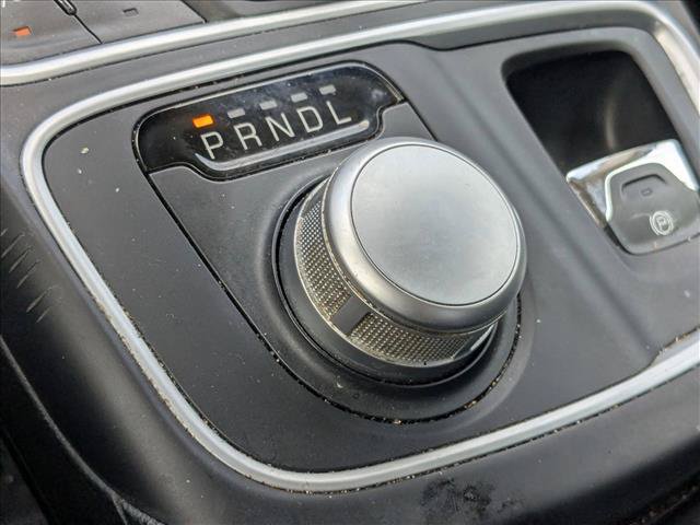 Used 2015 Chrysler 200 Limited w/ Convenience Group FWD image 7