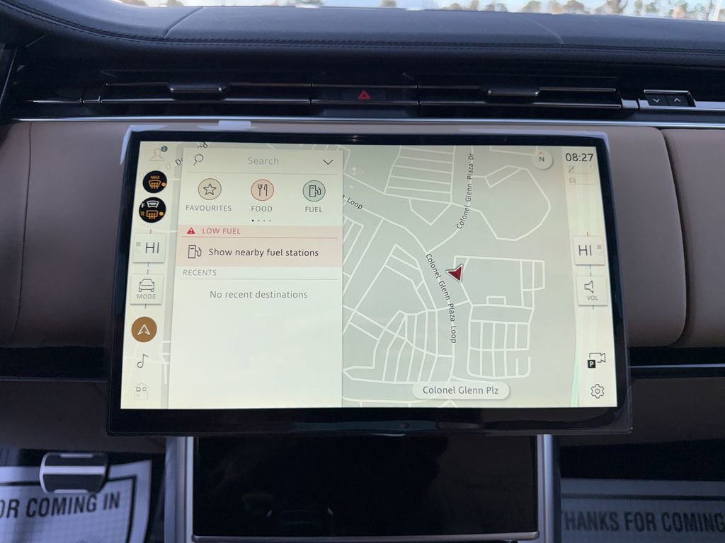 New 2025 Land Rover Range Rover SE image 26