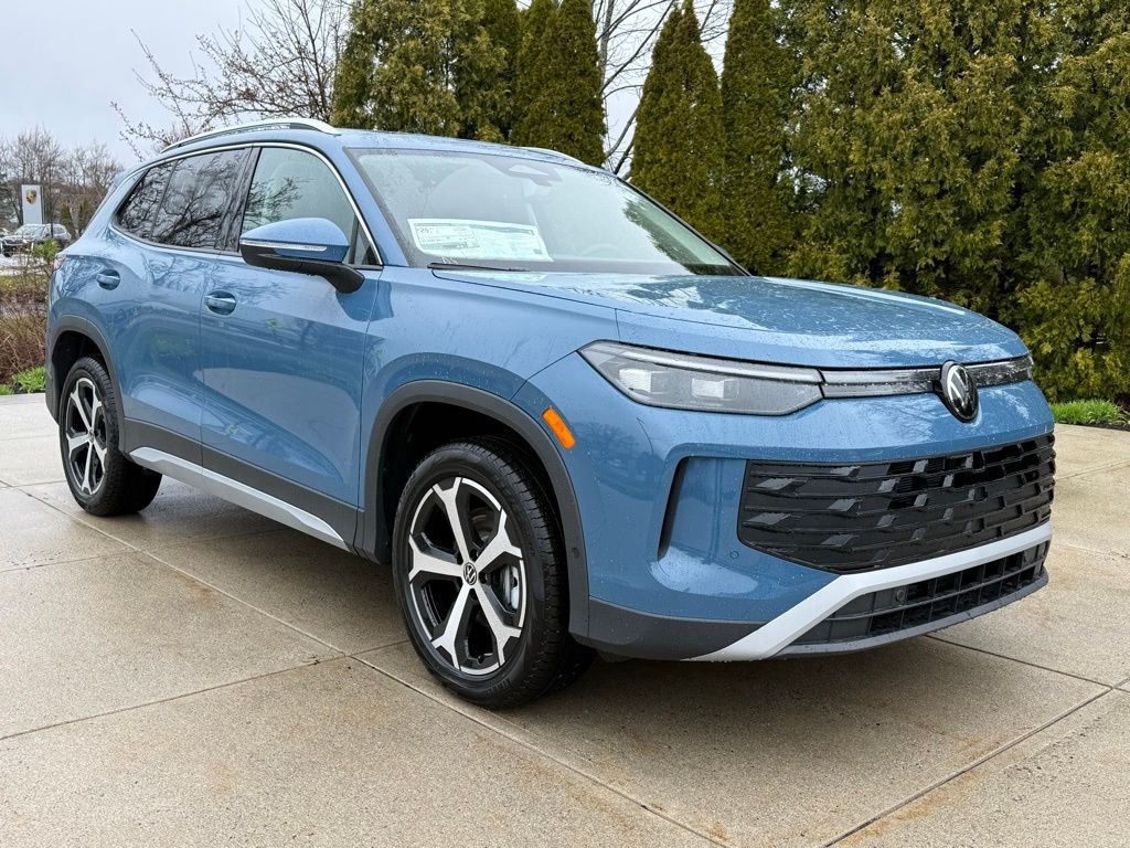 New 2026 Volkswagen Tiguan SE