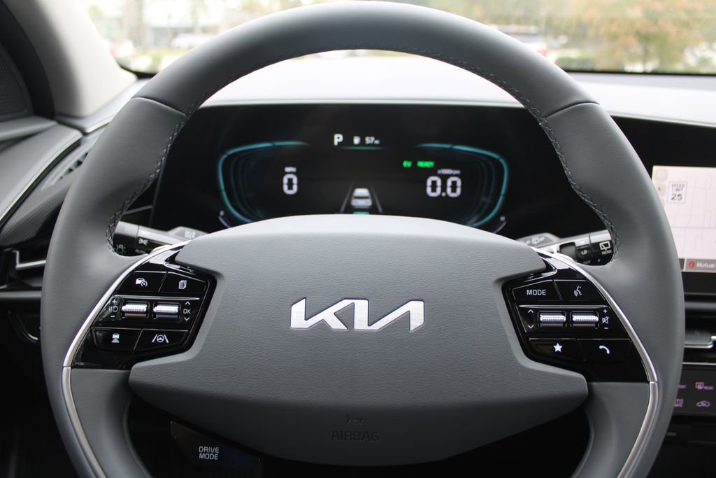 New 2026 Kia Niro EX FWD image 28