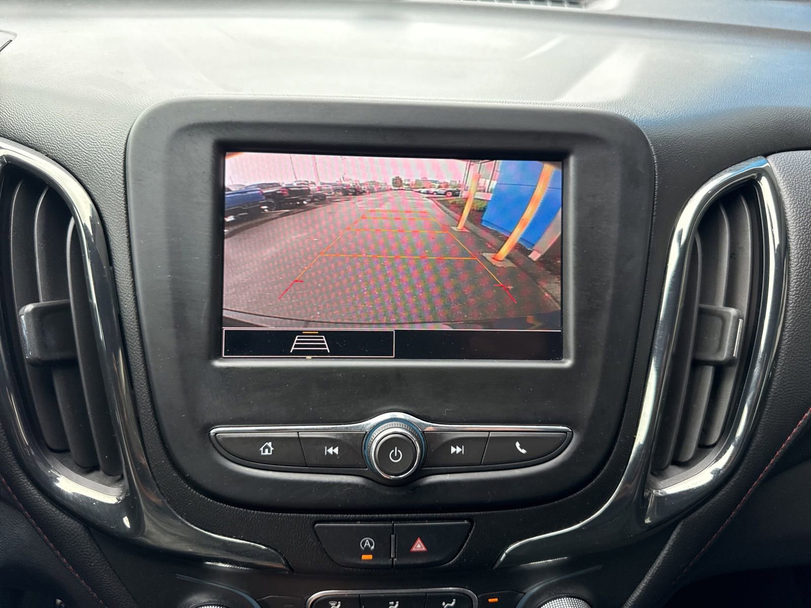 Used 2022 Chevrolet Equinox RS FWD image 24