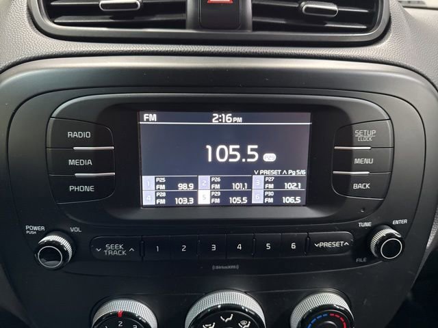 Used 2017 Kia Soul Base image 16