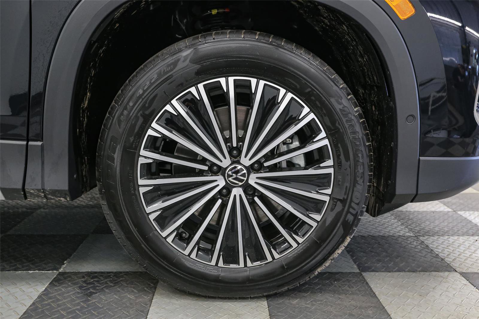 New 2026 Volkswagen Tiguan S AWD/4WD image 12
