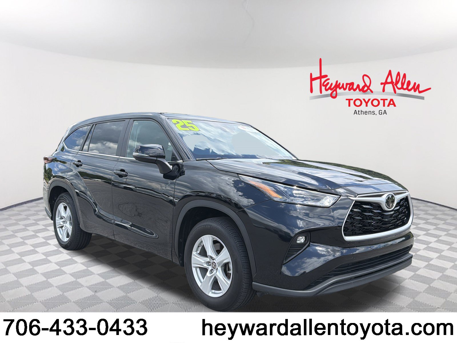Certified 2025 Toyota Highlander LE