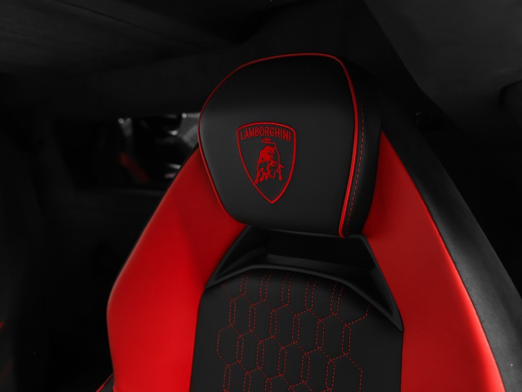 Used 2024 Lamborghini Revuelto image 68