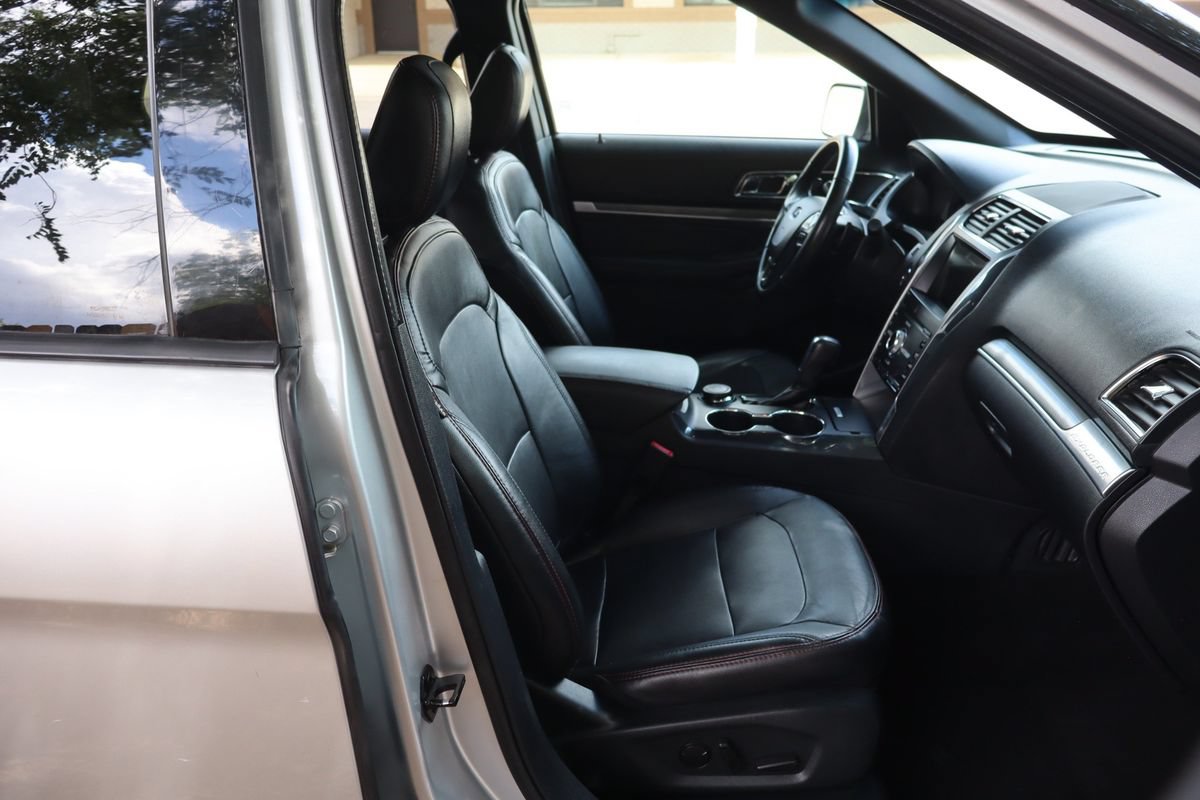Used 2019 Ford Explorer Sport AWD/4WD image 24