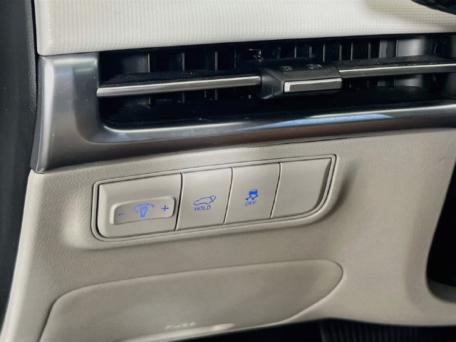 Used 2025 Hyundai Tucson SEL FWD image 11