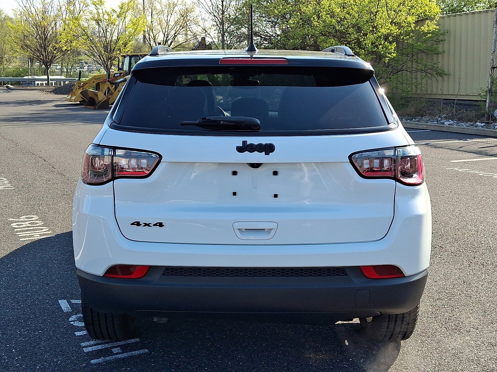 Used 2023 Jeep Compass Latitude w/ Sun and Sound Group image 5