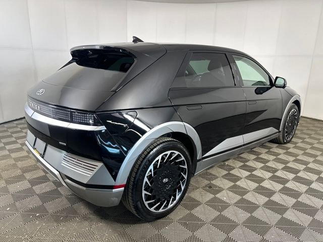 Used 2024 Hyundai Ioniq 5 Limited image 3