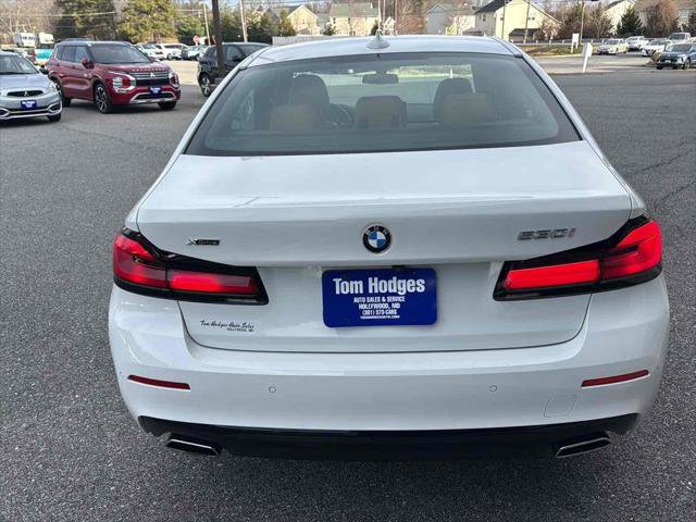 Used 2023 BMW 530i xDrive i xDrive w/ Premium Package image 5