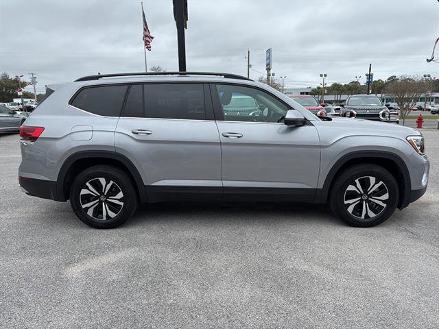 Certified 2025 Volkswagen Atlas SE image 7